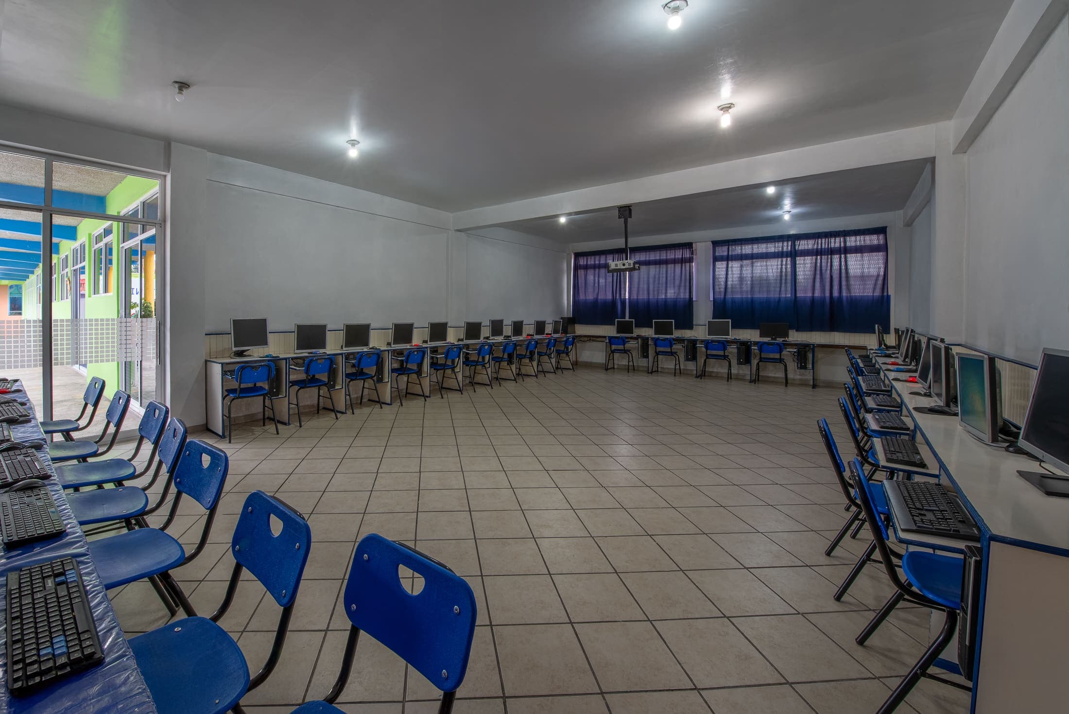 Instalaciones del colegio 12